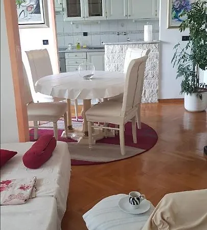 Apartment Apartman Bilja